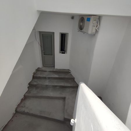 Central Santorini Serenity Rooms 费拉 外观 照片