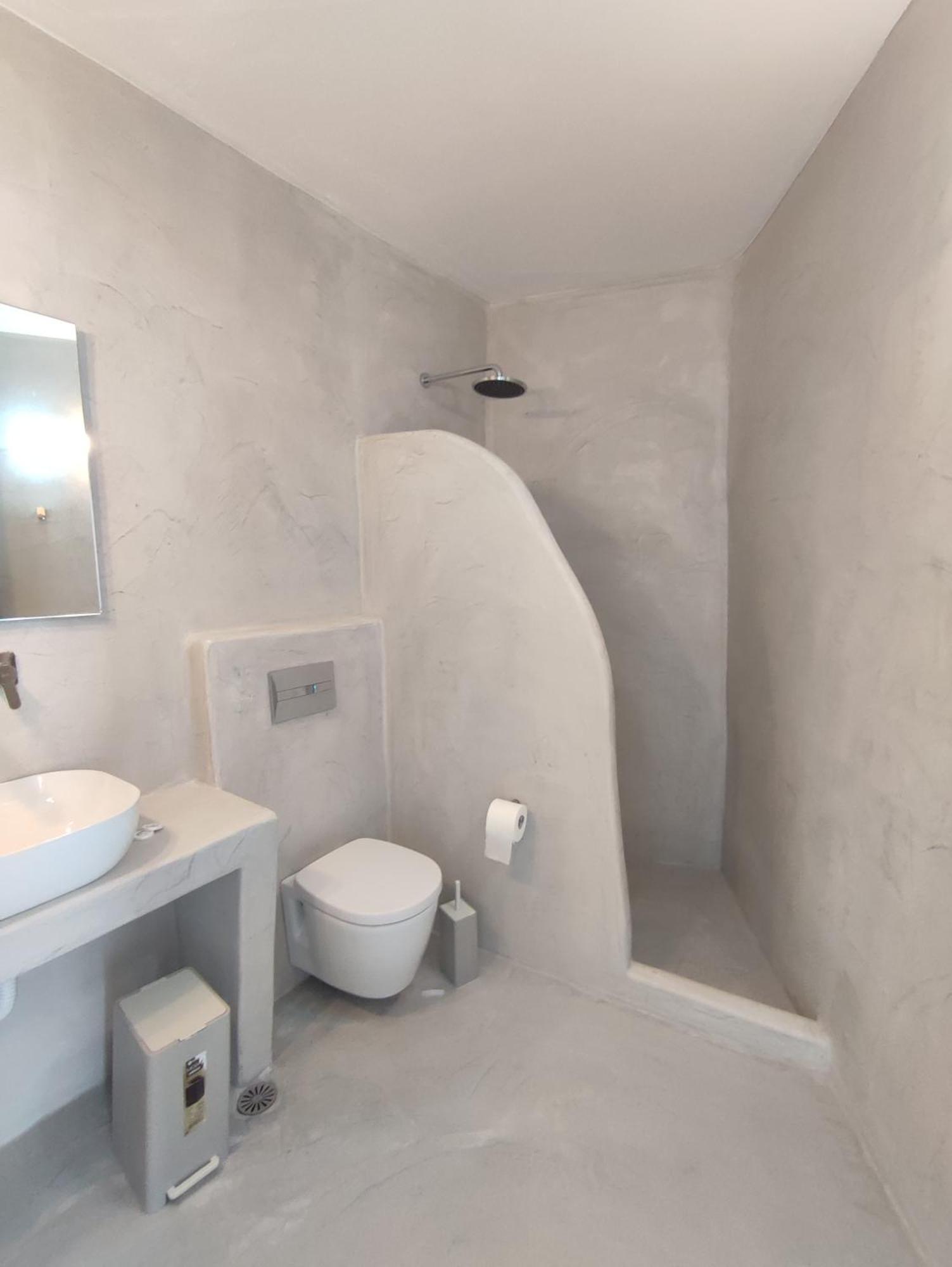 Central Santorini Serenity Rooms 费拉 外观 照片