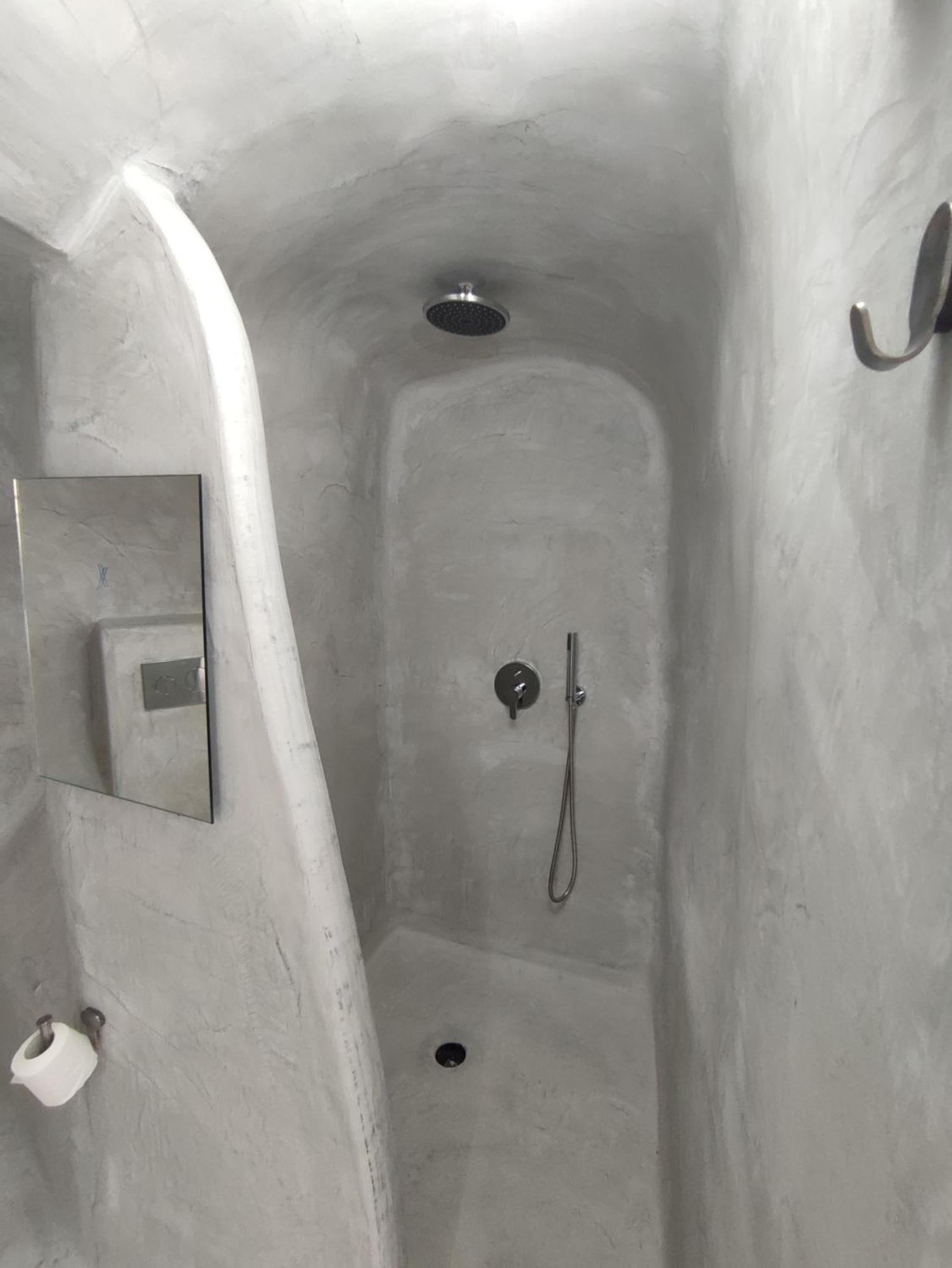 Central Santorini Serenity Rooms 费拉 外观 照片