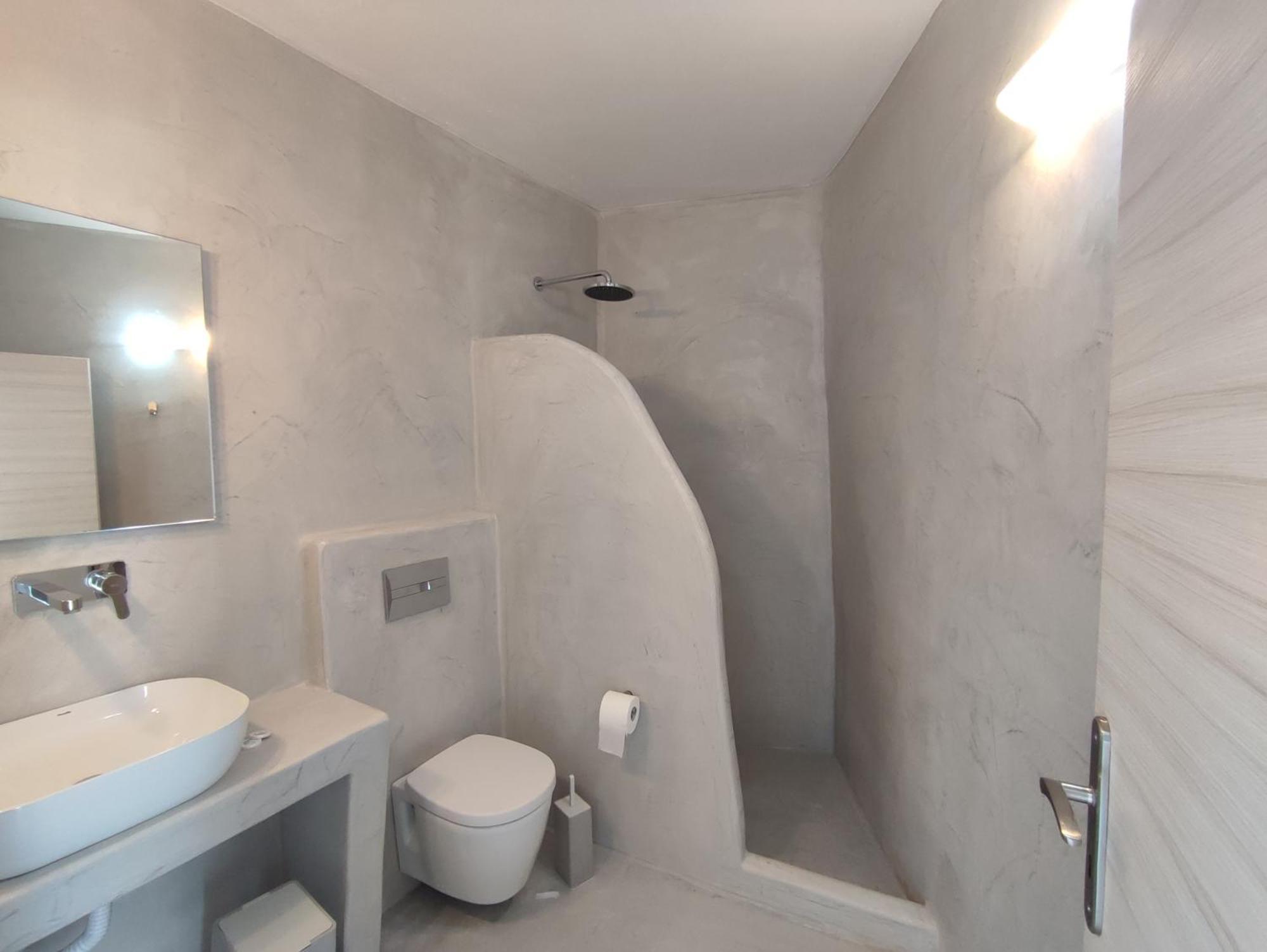 Central Santorini Serenity Rooms 费拉 外观 照片