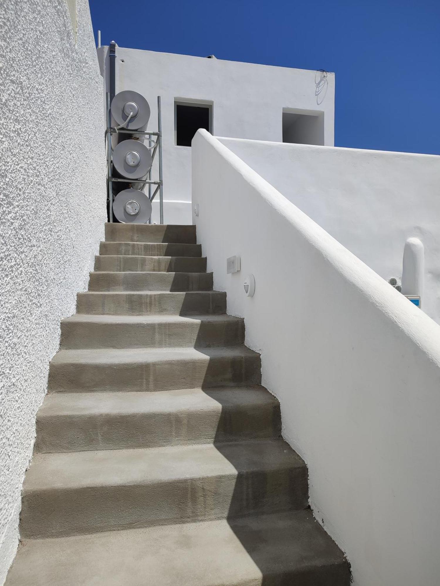 Central Santorini Serenity Rooms 费拉 外观 照片